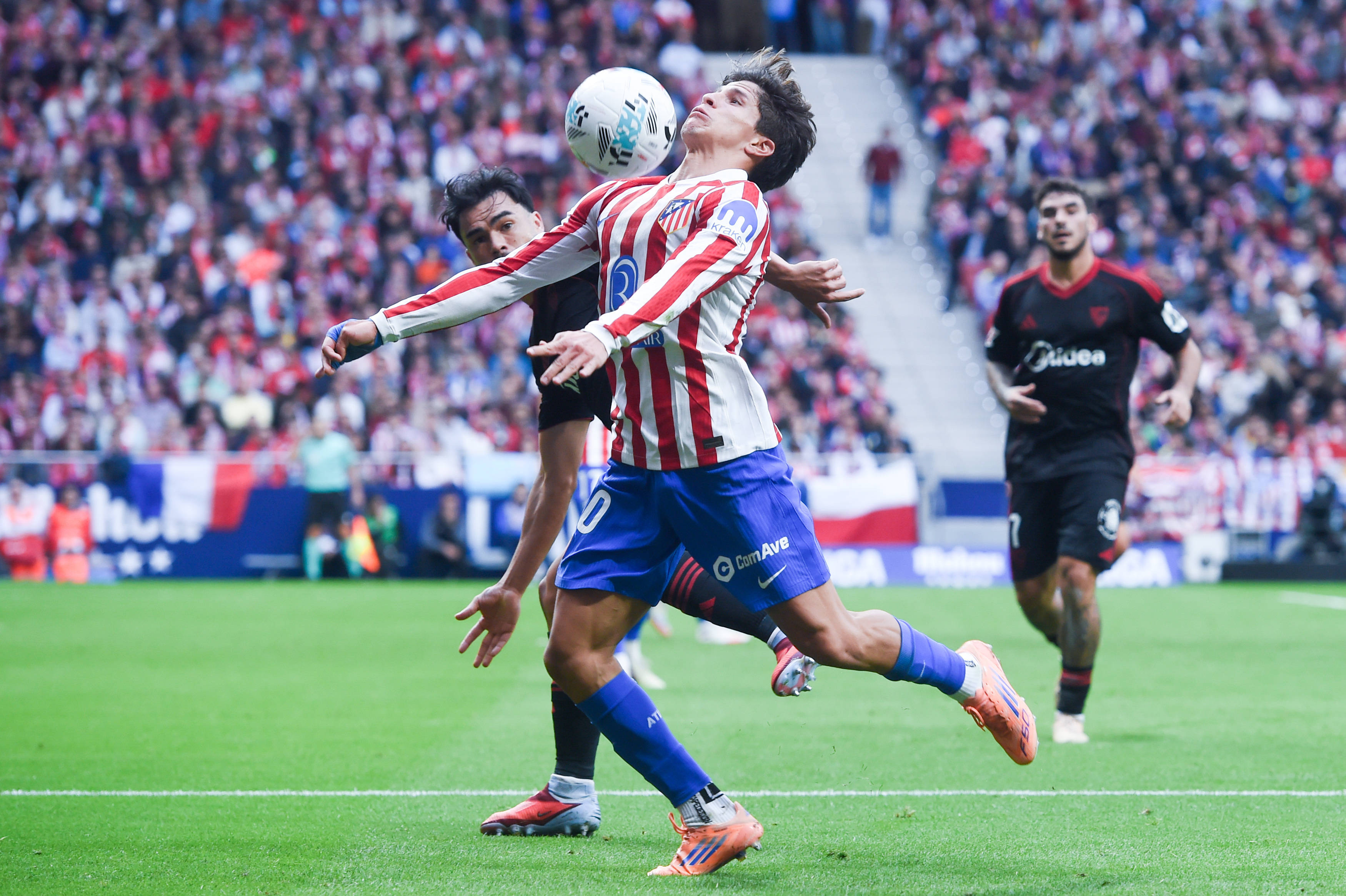 包含这也行？冲刺阶段巴黎圣日耳曼备战社区盾辽宁本钢豪取连胜备战足总杯，马德里竞技集结日内部沟通的词条